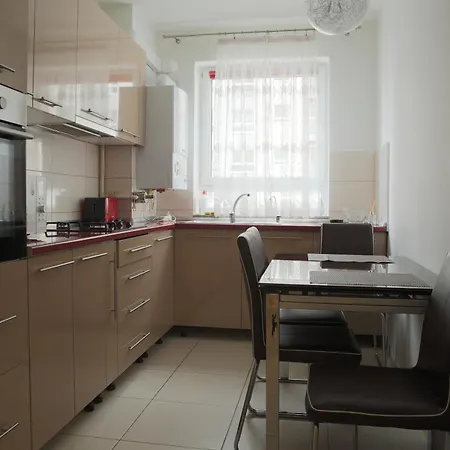 Ada Homes B16 Брашов